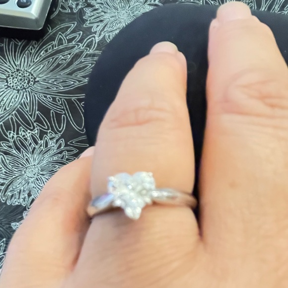 🦋SOLD 🦋14k WG heart shape diamond Ring - Picture 1 of 4